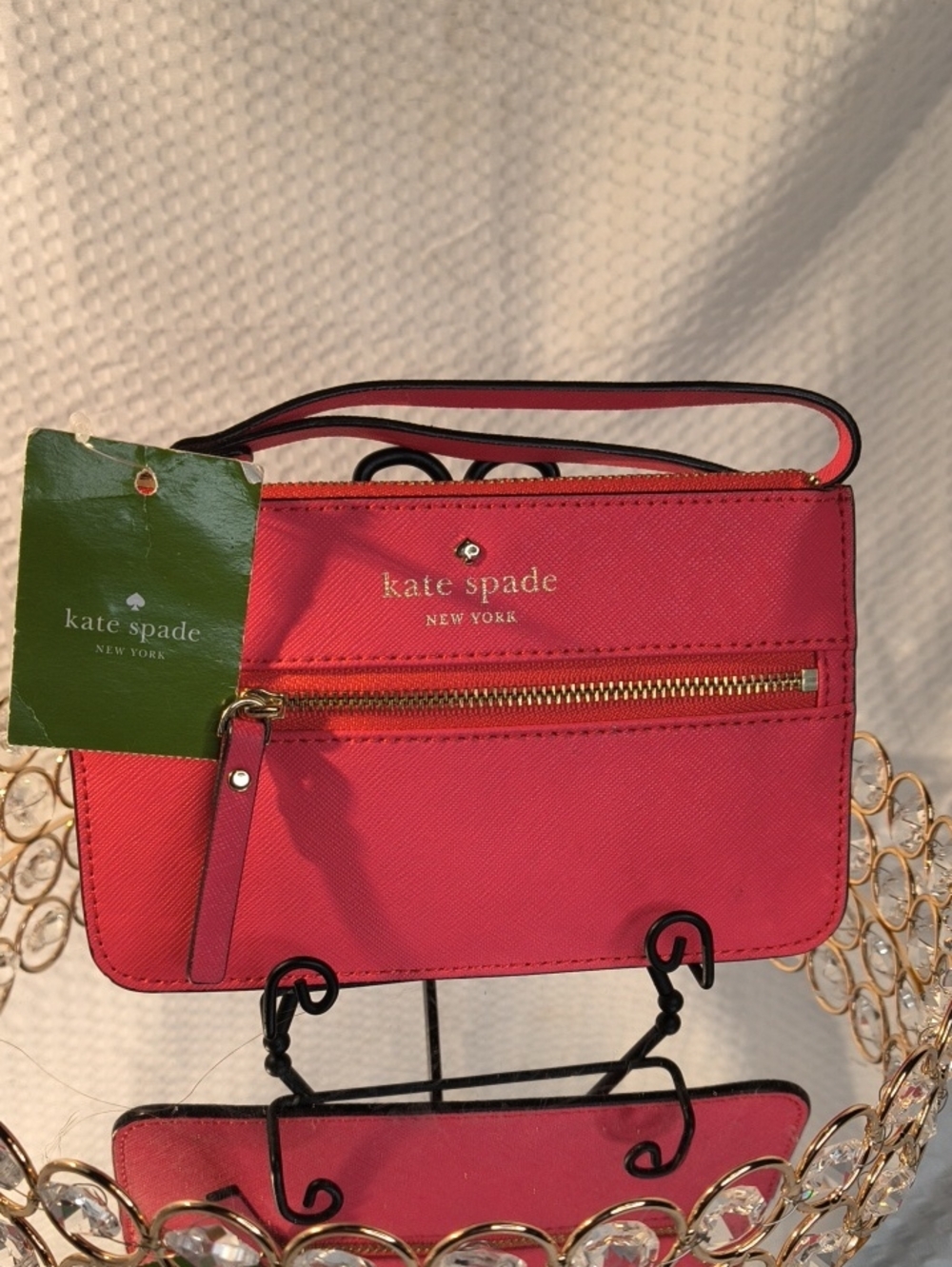 kate spade Mikas Pond Bee Geranium pink Wraitler Wallet NWT